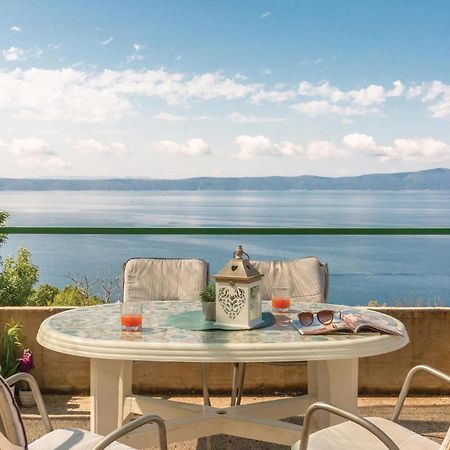 Awesome Home In Podgora With Kitchen المظهر الخارجي الصورة